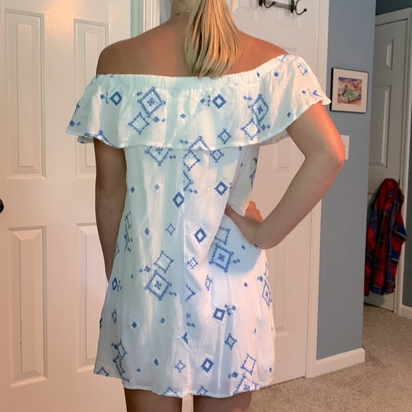 M off shoulder summer Dress white with blue detail - Picture 3 of 13